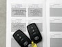 Toyota Yaris Cross 1.5 Hybrid Executive | Panoramadak | JBL | Head-Up Display | Dodehoek detectie | Elektrische achterklep | Parkeersensoren voor+achter |