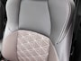 Toyota Yaris Cross 1.5 Hybrid Executive | Panoramadak | JBL | Head-Up Display | Dodehoek detectie | Elektrische achterklep | Parkeersensoren voor+achter |