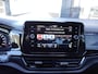 Volkswagen T-Roc 1.5 TSI R-Line Automaat (Navi,Camera,AdaptiveCruise,PDC,Stoelverwarming,Elektrische achterklep)