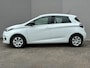 Renault Zoe R135 Zen 52 kWh / SOH 94% / KOOPACCU / CCS Snel Laden / Apple Carplay & Android Auto / All Season Banden /