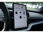 Volvo EX30 Single Motor Ext Range Plus Black Ed Europa 69 kWh | Google services | Harman/Kardon audio | Achteruitrijcamera | 20" Lichtmetalen velgen | Apple Carplay | Android Auto | Adaptieve cruise control | Elektrische achterklep