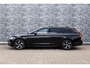 Volvo V90 2.0 T6 Plug-in Hybrid AWD Plus Dark | PHEV Long Range | 360 Graden Camera | Panoramadak | Head-up Display | Harman Kardon Audio | Trekhaak | Cruise Control Adaptief | BLIS | Sportstoelen