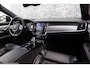 Volvo V90 2.0 T6 Plug-in Hybrid AWD Plus Dark | PHEV Long Range | 360 Graden Camera | Panoramadak | Head-up Display | Harman Kardon Audio | Trekhaak | Cruise Control Adaptief | BLIS | Sportstoelen