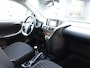 Toyota iQ 1.0 VVTi Executive (Navigatie,Keyless entry,Climatecontrol,Lm velgen,Spiegels elek.inklapbaar)
