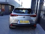 Lexus UX 250h Luxury Line (Navigatie,Camera,Keyless,Leer,Stoel+stuurverwarming,PDC)