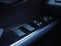 Lexus UX 250h Luxury Line (Navigatie,Camera,Keyless,Leer,Stoel+stuurverwarming,PDC)