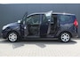 Dacia Lodgy 1.2 TCe Lauréate 5p. | Incl. 12 Maanden garantie | Cruise control | Parkeersensoren | Parkeercamera | Trekhaak | Navigatie