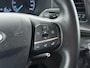 Ford Transit Custom 320 2.0TDCI 130PK L2H1 Camera Trekhaak Stoelverwarming Euro 6 Airco Navi Cruise Control Bluetooth Pdc Trend Sidebars Betonplex Vloer Wandbetimmering Inbouwkasten 2.800KG Trekgewicht Origineel Nederlandse Bus