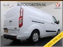 Ford Transit Custom 320 2.0TDCI 130PK L2H1 Camera Trekhaak Stoelverwarming Euro 6 Airco Navi Cruise Control Bluetooth Pdc Trend Sidebars Betonplex Vloer Wandbetimmering Inbouwkasten 2.800KG Trekgewicht Origineel Nederlandse Bus