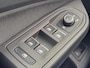 Volkswagen Golf 1.4 eHybrid GTE | Met panoramadak, adaptive cruise, stoel- en stuurwielverwarming en virtual cockpit