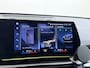 BMW iX1 xDrive30 313PK 4WD M-Pack Launch Edition SOH 100% Leder Harman/Kardon®-Audio Android Auto Apple Carplay Camera Adaptief onderstel Navi-Pro Pdc AWD Live Cockpit Plus Privacy Glas Led Elek.Achterklep Lmv 19" Isofix DAB Origineel Nederlandse Auto