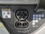 Hyundai Ioniq 5 Lounge 73kWh / SOH 100% / Dealer onderhouden / Fabrieksgarantie tot 03-2028 / Solar dak / CCS snelladen / WLTP 451 km / CCS snelladen / Afn. trekhaak 1.600 kg / Bose Audio Systeem / Head Up Display / Elektrische achterklep / Stuur- Stoel & Achterbank verwarming /
