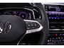 Volkswagen T-Roc R-Line 1.5 TSI 150pk DSG Automaat Panoramadak, Adaptive cruise control, Achteruitrijcamera, Airco, DAB, Radio, App connect, Parkeersensoren