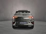Volkswagen T-Roc R-Line 1.5 TSI 150pk DSG Automaat Panoramadak, Adaptive cruise control, Achteruitrijcamera, Airco, DAB, Radio, App connect, Parkeersensoren