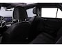 Volkswagen T-Roc R-Line 1.5 TSI 150pk DSG Automaat Panoramadak, Adaptive cruise control, Achteruitrijcamera, Airco, DAB, Radio, App connect, Parkeersensoren