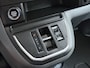 Opel Vivaro-e L2H1 Edition 75kWh Automaat Navi 360°Camera Airco Apple Carplay Android Auto Cruise Control Regen-Lichtsensor Pdc SOH 89,6% Achterklep Schuifdeur Wandbetimmering DAB 1e Eigenaar Dealeronderhouden Origineel Nederlandse Auto