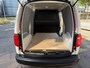 Volkswagen Caddy Maxi 1.4 TGI L2H1 EcoFuel AIRCO I MULTIMEDIA I CRUISE CONTROL I 1e EIGENAAR I COMPLETE ONDERHOUDSHISTORIE I RIJDEN OP GROEN GAS = CO2 NEUTRAAL 220-VOLT CONVERTER I OOK LEVERBAAR ZONDER KASTJES IN LAADRUIMTE