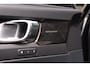 Volvo XC40 Recharge P8 AWD R-Design|Pilotassist|ACC|SoH94%|Pano|HK|Trekhaak|Stoelverwarming|Stuurwielverwarming|Standkachel