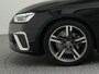 Audi A4 Avant 35 TFSI 150 PK S-Line Competition | 19 inch | Led koplampen | Cruise controle | Navigatie | Camera | Stoelverwarming | Nederlandse auto |