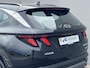 Hyundai Tucson 1.6 T-GDI PHEV Comfort AWD / Dealer onderhouden / Accu SoH 100 % / Fabrieksgarantie tot 04-2028 / Navigatie / Stoelverwarming / Apple Carplay Android / 19" LM wielen /