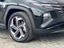 Hyundai Tucson 1.6 T-GDI PHEV Comfort AWD / Dealer onderhouden / Accu SoH 100 % / Fabrieksgarantie tot 04-2028 / Navigatie / Stoelverwarming / Apple Carplay Android / 19" LM wielen /