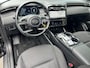 Hyundai Tucson 1.6 T-GDI PHEV Comfort AWD / Dealer onderhouden / Accu SoH 100 % / Fabrieksgarantie tot 04-2028 / Navigatie / Stoelverwarming / Apple Carplay Android / 19" LM wielen /