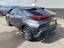 Toyota C-HR / C-HR+ 1.8 Hybrid 140 First Edition Trekhaak, 360° camera, dodehoek detectie, Apple CarPlay/Android Auto, keyless, parkeersensoren, NL-auto!