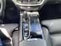 Volvo V60 2.0 T6 Twin Engine AWD Momentum Pro / Luxury Line / Styling Pack / NL-auto / 1e eigenaar / Volledig dealer onderhouden / BTW verrekenbaar / HV-Accu verv. bij 97.000 km / Vol-Lederen comfortstoelen / Open-Panoramadak / Adaptive Cruise + Pilot Assist / LED-Verlichting / Apple-Carplay&Android-Auto / DAB / Navi / Camera / Stoelverwarming / ELKTR-Kofferklep / ELKTR-Trekhaak / PDC / LMV 19'' / All-Season / ENZ.