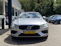 Volvo V60 2.0 T6 Twin Engine AWD Momentum Pro / Luxury Line / Styling Pack / NL-auto / 1e eigenaar / Volledig dealer onderhouden / BTW verrekenbaar / HV-Accu verv. bij 97.000 km / Vol-Lederen comfortstoelen / Open-Panoramadak / Adaptive Cruise + Pilot Assist / LED-Verlichting / Apple-Carplay&Android-Auto / DAB / Navi / Camera / Stoelverwarming / ELKTR-Kofferklep / ELKTR-Trekhaak / PDC / LMV 19'' / All-Season / ENZ.