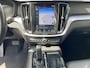 Volvo V60 2.0 T6 Twin Engine AWD Momentum Pro / Luxury Line / Styling Pack / NL-auto / 1e eigenaar / Volledig dealer onderhouden / BTW verrekenbaar / HV-Accu verv. bij 97.000 km / Vol-Lederen comfortstoelen / Open-Panoramadak / Adaptive Cruise + Pilot Assist / LED-Verlichting / Apple-Carplay&Android-Auto / DAB / Navi / Camera / Stoelverwarming / ELKTR-Kofferklep / ELKTR-Trekhaak / PDC / LMV 19'' / All-Season / ENZ.