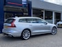 Volvo V60 2.0 T6 Twin Engine AWD Momentum Pro / Luxury Line / Styling Pack / NL-auto / 1e eigenaar / Volledig dealer onderhouden / BTW verrekenbaar / HV-Accu verv. bij 97.000 km / Vol-Lederen comfortstoelen / Open-Panoramadak / Adaptive Cruise + Pilot Assist / LED-Verlichting / Apple-Carplay&Android-Auto / DAB / Navi / Camera / Stoelverwarming / ELKTR-Kofferklep / ELKTR-Trekhaak / PDC / LMV 19'' / All-Season / ENZ.