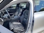 Volvo V60 2.0 T6 Twin Engine AWD Momentum Pro / Luxury Line / Styling Pack / NL-auto / 1e eigenaar / Volledig dealer onderhouden / BTW verrekenbaar / HV-Accu verv. bij 97.000 km / Vol-Lederen comfortstoelen / Open-Panoramadak / Adaptive Cruise + Pilot Assist / LED-Verlichting / Apple-Carplay&Android-Auto / DAB / Navi / Camera / Stoelverwarming / ELKTR-Kofferklep / ELKTR-Trekhaak / PDC / LMV 19'' / All-Season / ENZ.