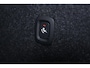 Volvo EX40 Performance Ultra 82 kWh - Panorama/schuifdak - IntelliSafe Assist & Surround - 360º Camera - Harman/Kardon audio - Adaptieve LED koplampen - Verwarmde voorstoelen, stuur & achterbank - Parkeersensoren voor & achter - Elektr. bedienb. voorstoelen met geheugen links - Draadloze tel. lader - Warmtepomp - Extra getint glas - Inklapbare trekhaak - 20' LMV