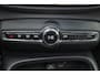 Volvo EX40 Performance Ultra 82 kWh - Panorama/schuifdak - IntelliSafe Assist & Surround - 360º Camera - Harman/Kardon audio - Adaptieve LED koplampen - Verwarmde voorstoelen, stuur & achterbank - Parkeersensoren voor & achter - Elektr. bedienb. voorstoelen met geheugen links - Draadloze tel. lader - Warmtepomp - Extra getint glas - Inklapbare trekhaak - 20' LMV
