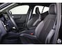 Volvo XC40 Recharge Plus 70 kWh - IntelliSafe Assist & Surround - Parkeercamera achter - Verwarmde voorstoelen & stuur - Parkeersensoren voor & achter - Draadloze tel. lader - Warmtepomp - 20' LMV
