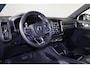 Volvo XC40 Recharge Plus 70 kWh - IntelliSafe Assist & Surround - Parkeercamera achter - Verwarmde voorstoelen & stuur - Parkeersensoren voor & achter - Draadloze tel. lader - Warmtepomp - 20' LMV