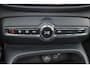 Volvo XC40 Recharge Plus 70 kWh - IntelliSafe Assist & Surround - Parkeercamera achter - Verwarmde voorstoelen & stuur - Parkeersensoren voor & achter - Draadloze tel. lader - Warmtepomp - 20' LMV