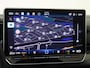 Volkswagen Golf 1.5 eHybrid GTE | SoH 100% | Lederen bekleding ‘Vienna’ | Panoramadak | Trekhaak | Head-up display | Adaptieve demping | 360 camera | Black style | Stoelventilatie voor |
