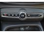 Volvo EC40 Performance Ultra 82 kWh - Panoramadak - IntelliSafe Assist & Surround - 360º Camera - Harman/Kardon audio - Adaptieve LED koplampen - Verwarmde voorstoelen, stuur & achterbank - Parkeersensoren voor & achter - Elektr. bedienb. voorstoelen met geheugen links - Draadloze tel. lader - Warmtepomp - Inklapbare trekhaak - 20' LMV