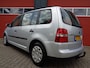 Volkswagen Touran 1.6-16V FSI Trendline Clima Cruise 6-BAK Trekhaak NL-Auto Hoge-Zit