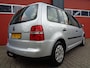 Volkswagen Touran 1.6-16V FSI Trendline Clima Cruise 6-BAK Trekhaak NL-Auto Hoge-Zit