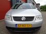 Volkswagen Touran 1.6-16V FSI Trendline Clima Cruise 6-BAK Trekhaak NL-Auto Hoge-Zit