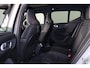 Volvo EX40 Extended Range Ultra 82 kWh - Panorama/schuifdak - IntelliSafe Assist & Surround - 360º Camera - Harman/Kardon audio - Adaptieve LED koplampen - Verwarmde voorstoelen, stuur & achterbank - Parkeersensoren voor & achter - Elektr. bedienb. voorstoelen met geheugen links - Draadloze tel. lader - Warmtepomp - Inklapbare trekhaak - 19' LMV