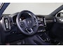 Volvo EX40 Extended Range Ultra 82 kWh - Panorama/schuifdak - IntelliSafe Assist & Surround - 360º Camera - Harman/Kardon audio - Adaptieve LED koplampen - Verwarmde voorstoelen, stuur & achterbank - Parkeersensoren voor & achter - Elektr. bedienb. voorstoelen met geheugen links - Draadloze tel. lader - Warmtepomp - Inklapbare trekhaak - 19' LMV