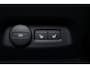 Volvo EX40 Extended Range Ultra 82 kWh - Panorama/schuifdak - IntelliSafe Assist & Surround - 360º Camera - Harman/Kardon audio - Adaptieve LED koplampen - Verwarmde voorstoelen, stuur & achterbank - Parkeersensoren voor & achter - Elektr. bedienb. voorstoelen met geheugen links - Draadloze tel. lader - Warmtepomp - Inklapbare trekhaak - 19' LMV