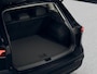 Volkswagen Tiguan Limited Edition 1.5 eHybrid 150 kW / 204 PK SUV 6 Stoelverwarming | Trekhaak | 360 camera