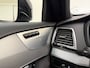 Volvo XC90 T8 455pk AWD Ultimate Dark / 22'' Everlast Velgen / Bowers&Wilkins / Luchtvering / Trekhaak / Full-LED / Black Pack / Sportleder / Panoramadak / Stoel + Stuurw. Verwarming /
