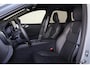 Volvo XC60 T8 Recharge AWD Ultra Black Edition Exec - Luchtvering - Panorama/schuifdak - IntelliSafe Assist & Surround - 360º Camera - Bowers & Wilkins audio - Adaptieve LED koplampen - Verwarmde voorstoelen, stuur & achterbank - Parkeersensoren voor & achter - Elektr. bedienb. voorstoelen met geheugen - Head up display - Draadloze tel. lader - Extra getint glas - Inklapbare trekhaak - 22' LMV
