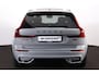 Volvo XC60 T8 Recharge AWD Ultra Black Edition Exec - Luchtvering - Panorama/schuifdak - IntelliSafe Assist & Surround - 360º Camera - Bowers & Wilkins audio - Adaptieve LED koplampen - Verwarmde voorstoelen, stuur & achterbank - Parkeersensoren voor & achter - Elektr. bedienb. voorstoelen met geheugen - Head up display - Draadloze tel. lader - Extra getint glas - Inklapbare trekhaak - 22' LMV