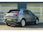 Volkswagen T-Roc 1.5 TSI 150pk DSG Sport | Apple CarPlay/Android Auto | Trekhaak | Stoelverwarming